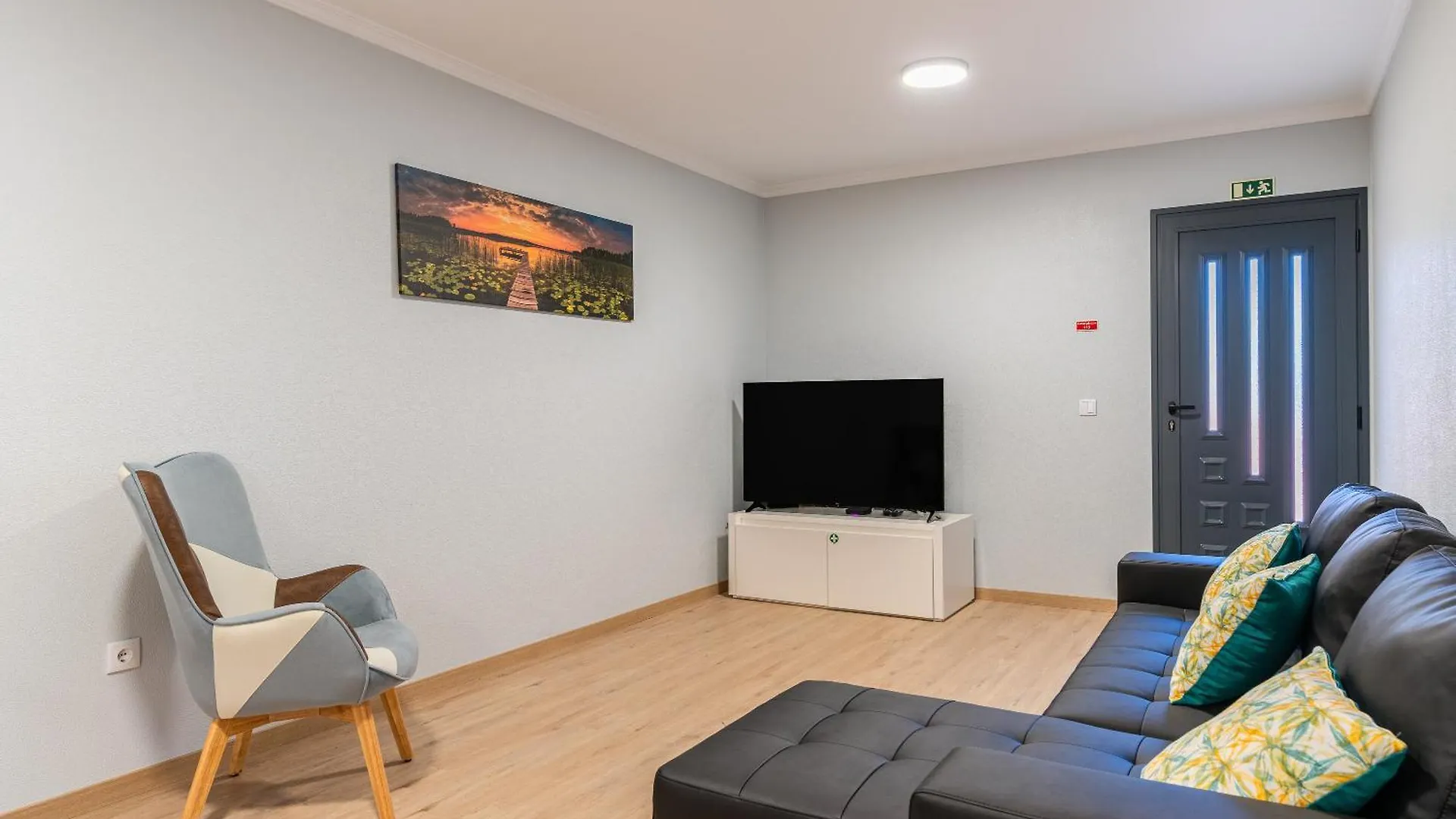 Goncalves House - Ac And Private Parking Villa Calheta  Portugal