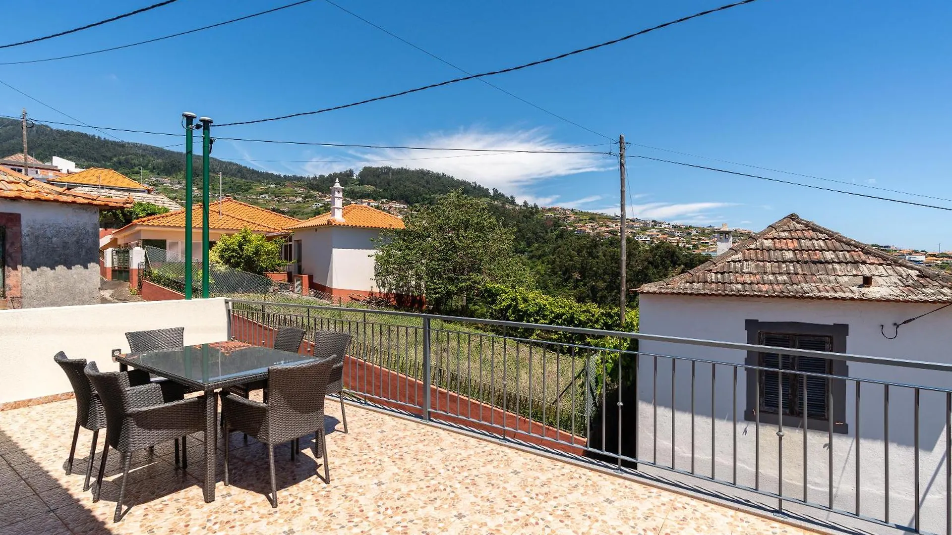 Goncalves House - Ac And Private Parking Villa Calheta  0*, Calheta (Madeira) Portugal